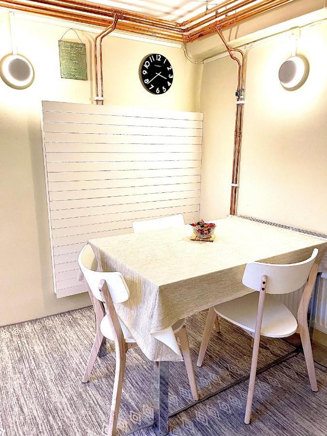 3 Rooms With Private Kitchen & Private Bathroom 5B Gävle Exteriér fotografie