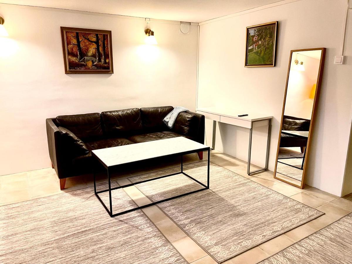 3 Rooms With Private Kitchen & Private Bathroom 5B Gävle Exteriér fotografie